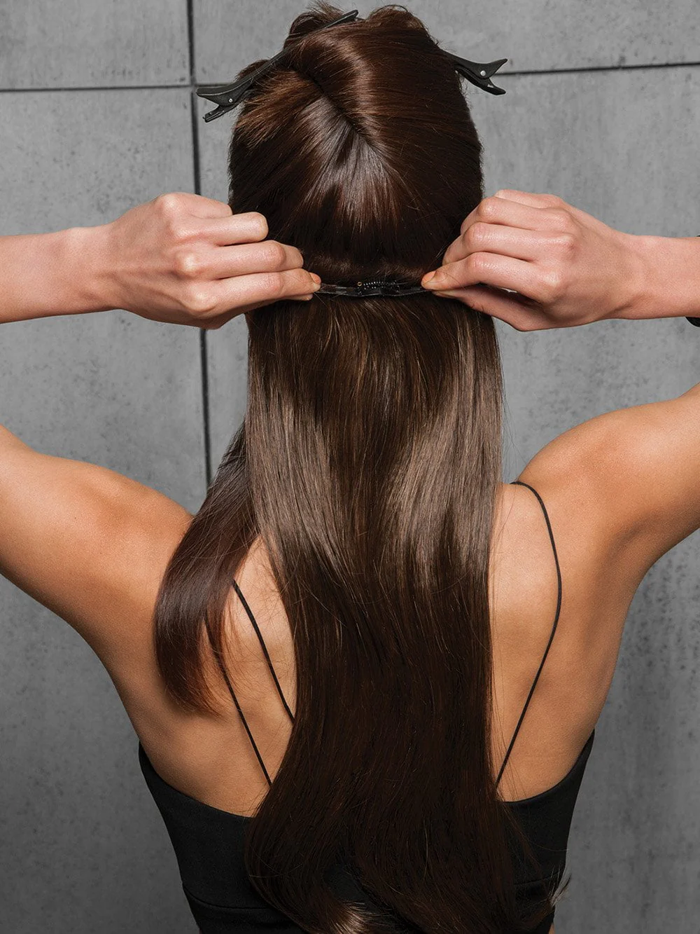 22" Fineline Straight HF Synthetic Extensions Kit (4 Piece) | Clip In - Image 3