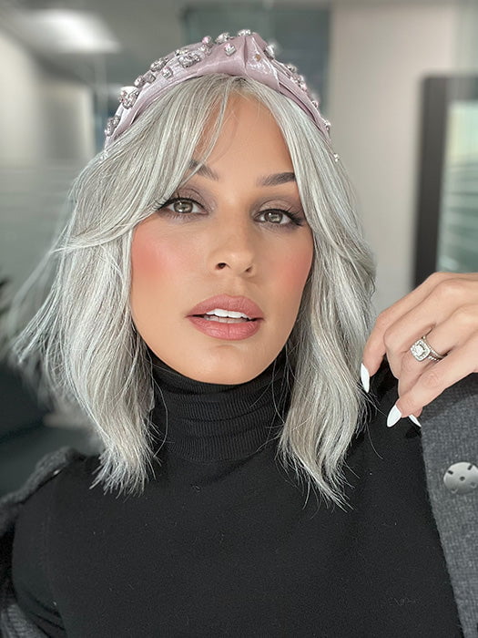 Hollie Petite | Synthetic Lace Front Wig (Hand-Tied) - Image 2